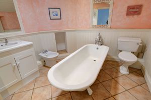 Photo 22- click for photo gallery